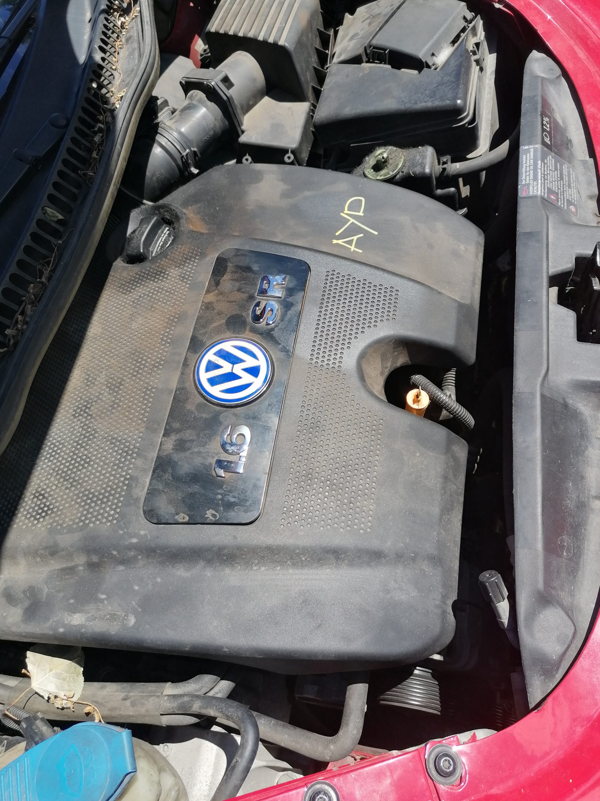 Motore usato Volkswagen New Beetle 1.6 AYD